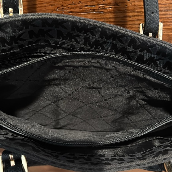 Michael Kors Black jet set signature tote bag purse - Picture 6 of 9